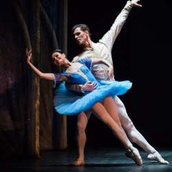 CULTURA: Moscow State Ballet trae “El Lago de los Cisnes” al Teatro Regional del Maule.