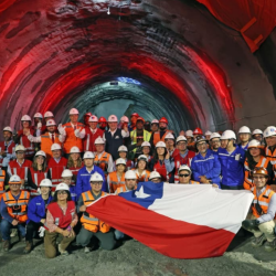 Obras de línea 7 concretaron su primer encuentro de túneles en zona céntrica de Santiago.