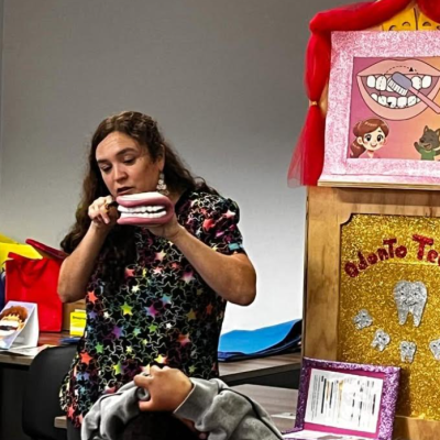 Junaeb: Programa de Salud Oral con innovador “odontoteatro” para niños de prekínder y kínder