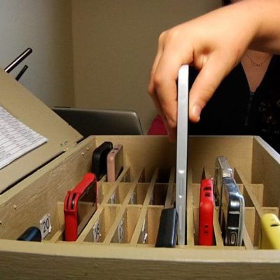 EDUCACIÓN: Prohibir el celular es fácil; educar el recreo escolar es el verdadero desafío.