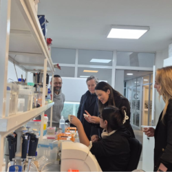 CIENCIA Y TECNOLOGÍA: Investigación en la antártica, autoridades conocen sus alcances.