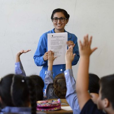 16 de octubre Día del Profesor y la Profesora: Menos homenajes, más voluntad política.
