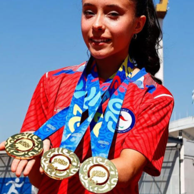 Cauquenina se convierte en 1° atleta paralímpica en ganar 3 medallas de oro para Chile en el mismo certamen.