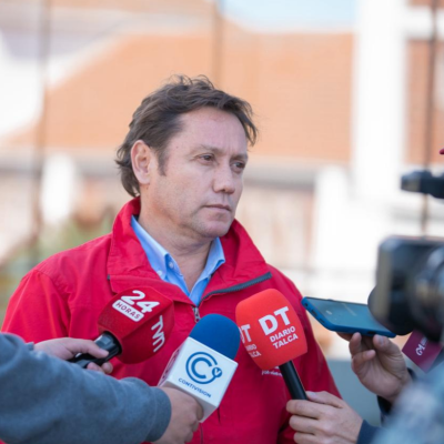 Gobernador Álvarez-Salamanca critica centralismo tras anuncio presidencial de Presupuesto 2026.