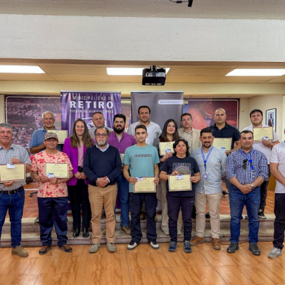 Retiro certifica usuarios en Manejo de Plaguicidas gracias a convenio entre Municipio y CRDP Maule.