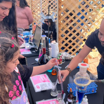 Investigadores de la UTalca compartieron sus conocimientos en el Festival de las Ciencias 2025.