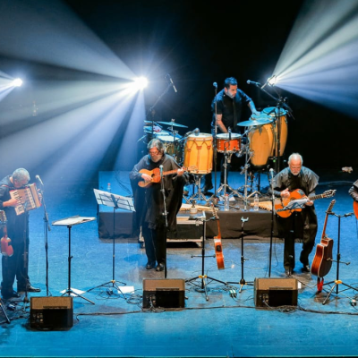 Quilapayún celebra 60 años con “Cantata Santa María de Iquique” en el Teatro Regional del Maule.