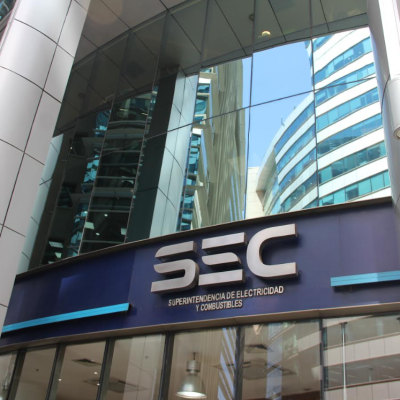 SEC multa a CGE con más de $5.800 millones por problemas de facturación en regiones de O’Higgins y Maule.