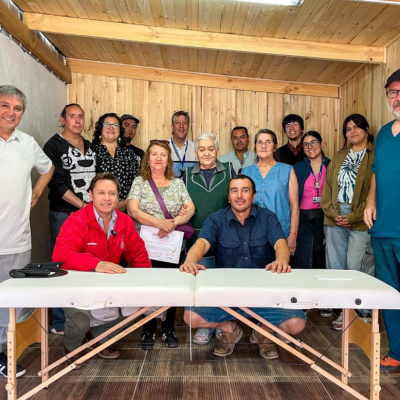 Gobernador acompaña a vecinos en apertura de sala kinesiológica de Los Huertos en San Clemente.