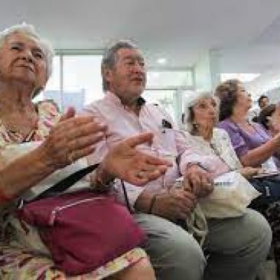 Chile enfrenta el desafío del envejecimiento acelerado, 1 de cada 5 habitantes tiene 60 años o más.