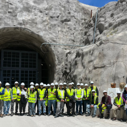 Visitas pedagógicas guiadas a estudiantes maulinos en Central Hidroeléctrica Los Cóndores.