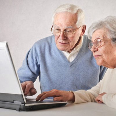 El buen y correcto uso de la tecnología, con acompañamiento, mejora la calidad de vida del adulto mayor.