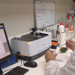 SALUD: Desarrollan nanoantibióticos para tratar infecciones bacterianas de manera más precisa y efectiva.