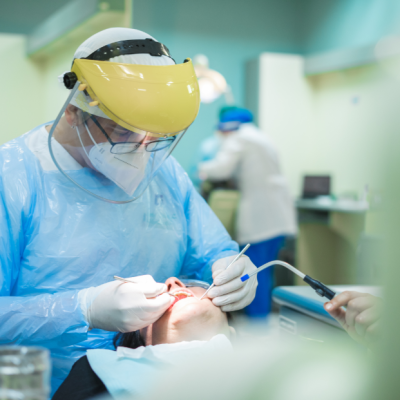 Salud bucal: ¿Es mejor una endodoncia o una extracción dental?. Conocer estos métodos es fundamental.