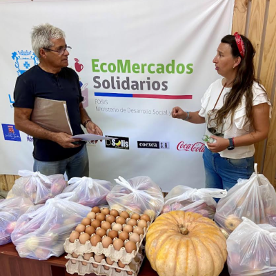 Linares: 2 mil 500 hogares han recibido gratuitamente 35 toneladas de alimentos.