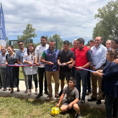 Inauguran nuevos cierres perimetrales en recintos de clubes deportivos de Río Claro.