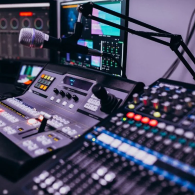 SCD felicita a Radio Cristalina por cumplimiento de Ley de Fomento de la música nacional.