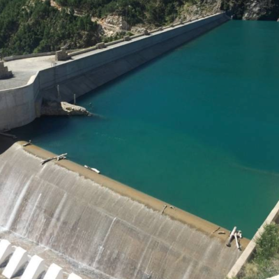 Ministerio de Agricultura y regantes embalse Ancoa destacan mejora significativa en seguridad de riego.
