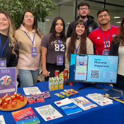 Estudiantes de la PUCV desarrollan softwares para solucionar problemas reales de la región.