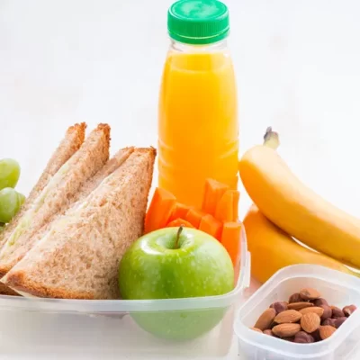 VERANO: Colaciones saludables para mantenerse hidratado, evitar sensación de pesadez y contribuir al bienestar.