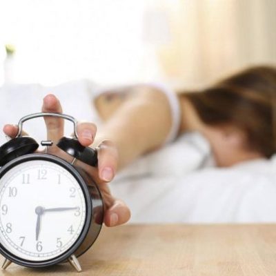 Organismo tarda entre dos a tres semanas en acostumbrarse a un nuevo cambio de horario.