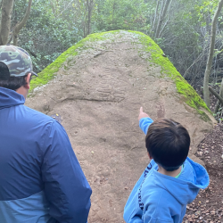 Trekking cultural al Cerro Quiñe permitió poner en valor vestigios patrimoniales.