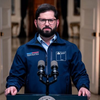 AUDIO: Presidente Boric anuncia proyecto para condonar deuda de universitarios.