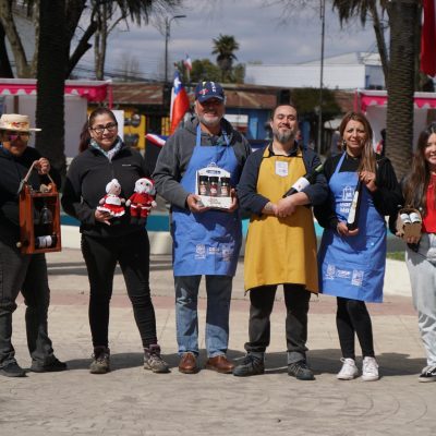 Entre tejidos y lanas se realizó “Expo Market Maule Agrupación de Mujeres” de Parral.