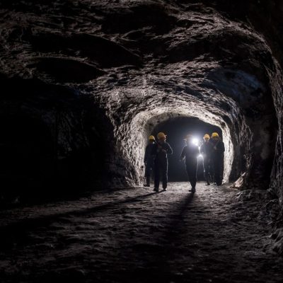 A 14 años del derrumbe que atrapó a 33 mineros: En qué se avanzó en materia de seguridad.