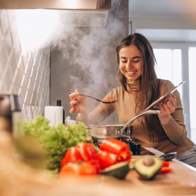 HÁBITOS ALIMENTICIOS: Dieta y su impacto en la salud bucal, claves para una sonrisa saludable.